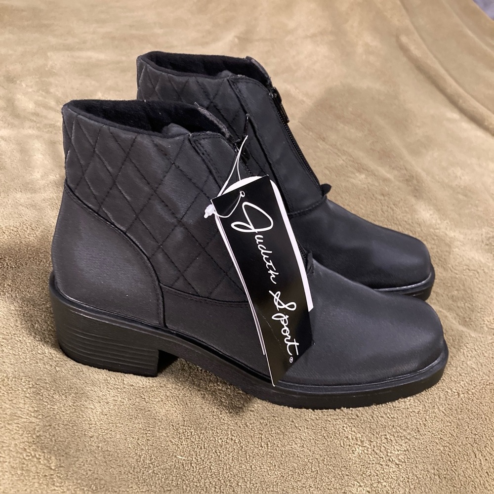 NIB Judith Sport Joan Vintage 80s Waterproof Ankle Boots Black Size 8M